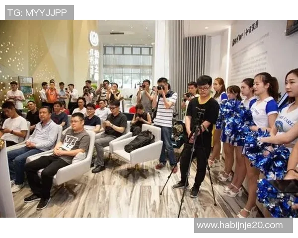 武汉足球明星见面会盛况空前球迷热情高涨共同见证足球魅力